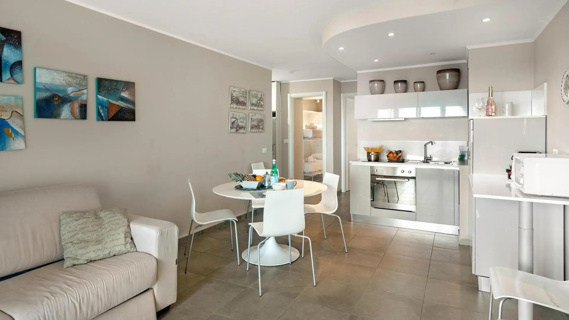 Vina Del Mare - Happy Rentals Menton Apartment